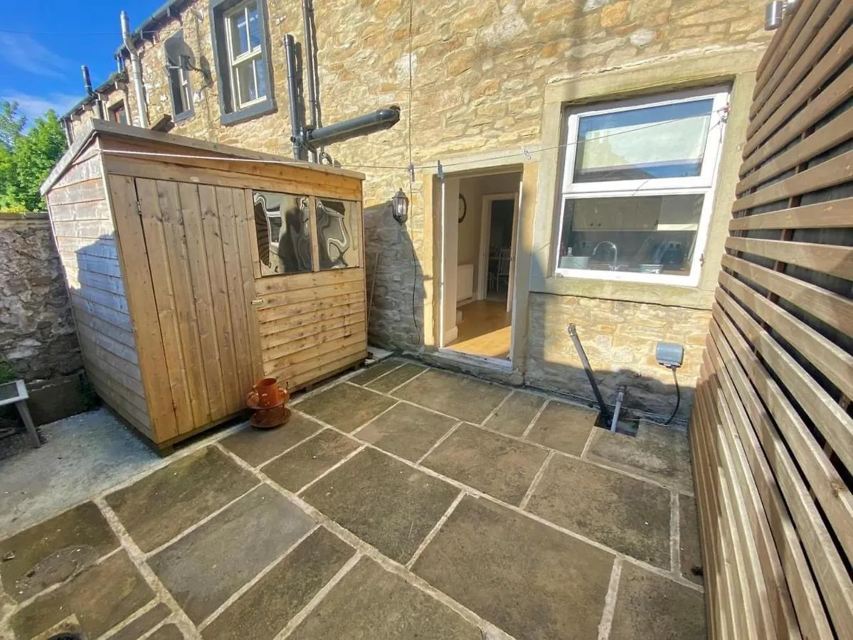 Queen'S Cottage, Skipton 0*,  United Kingdom