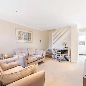 Holiday home 'the Cobbles' - Central, Stylish, Garden, Views, Skipton